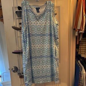 Sleeveless Blue and Green Patterned Dress